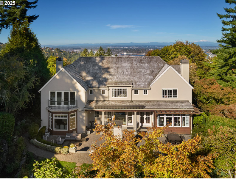 Hidden in the Heights. Private. Spectacular. Unforgettable.
